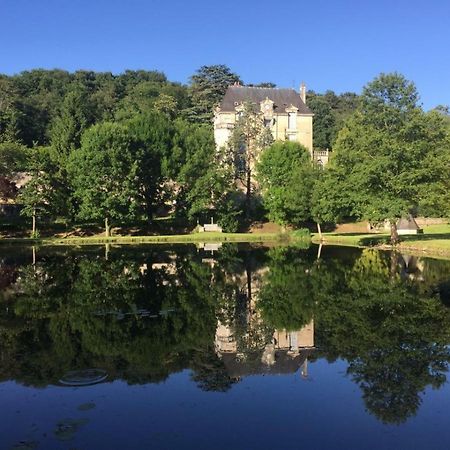 Gite Familial Chateau La Roche Racan Saint-Paterne-Racan 外观 照片