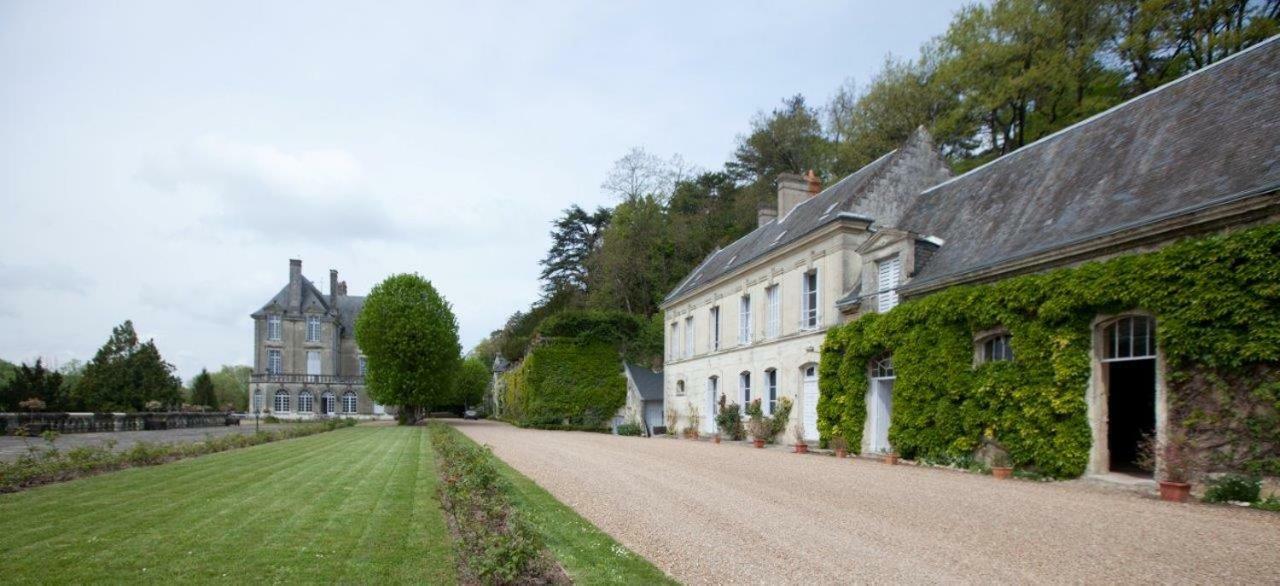 Gite Familial Chateau La Roche Racan Saint-Paterne-Racan 外观 照片