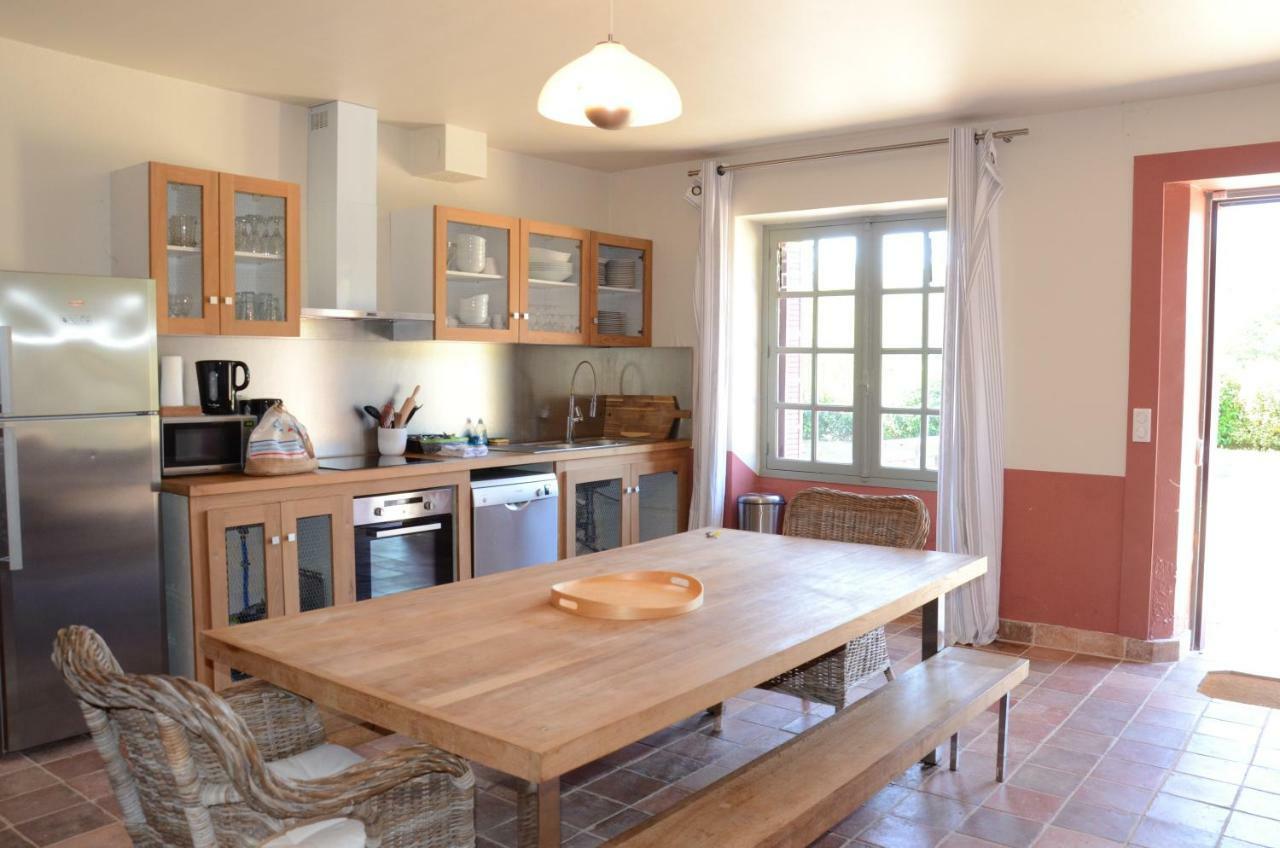 Gite Familial Chateau La Roche Racan Saint-Paterne-Racan 外观 照片