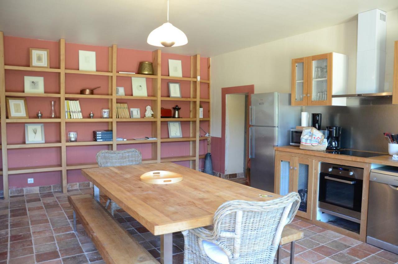 Gite Familial Chateau La Roche Racan Saint-Paterne-Racan 外观 照片